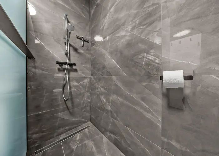 Klimatizovany Apartmanovy Dom S Vyhrievanym Bazenom, 10b *